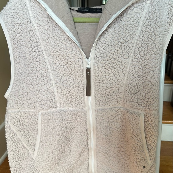 Prana Cream Sherpa Vest with Zip - Picture 4 of 6